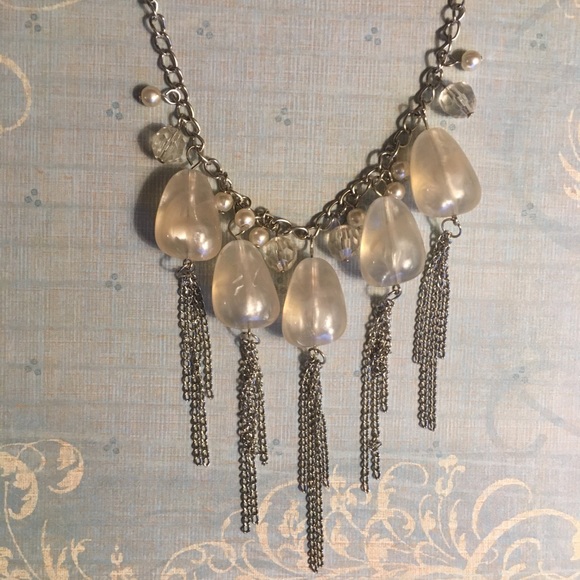 Necklace Faux Pearl Faceted Chain Silver Tone Fun - Picture 2 of 5